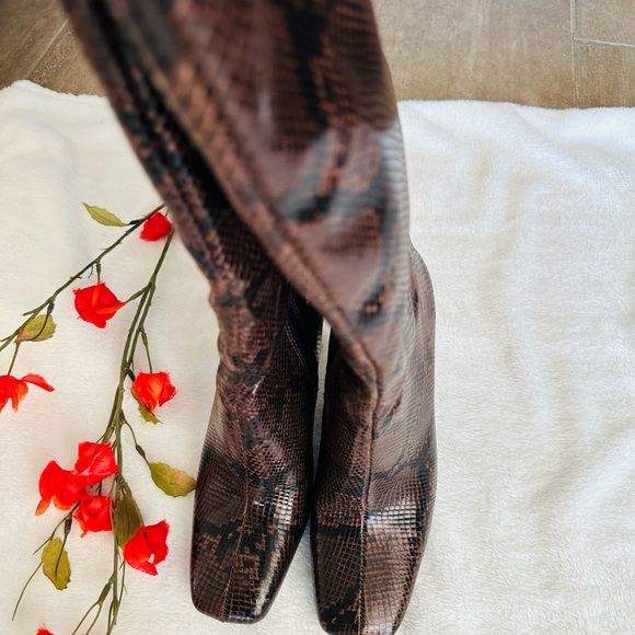 Zara | Gorgeous Leather Animal Print Boots - Picture 15 of 15